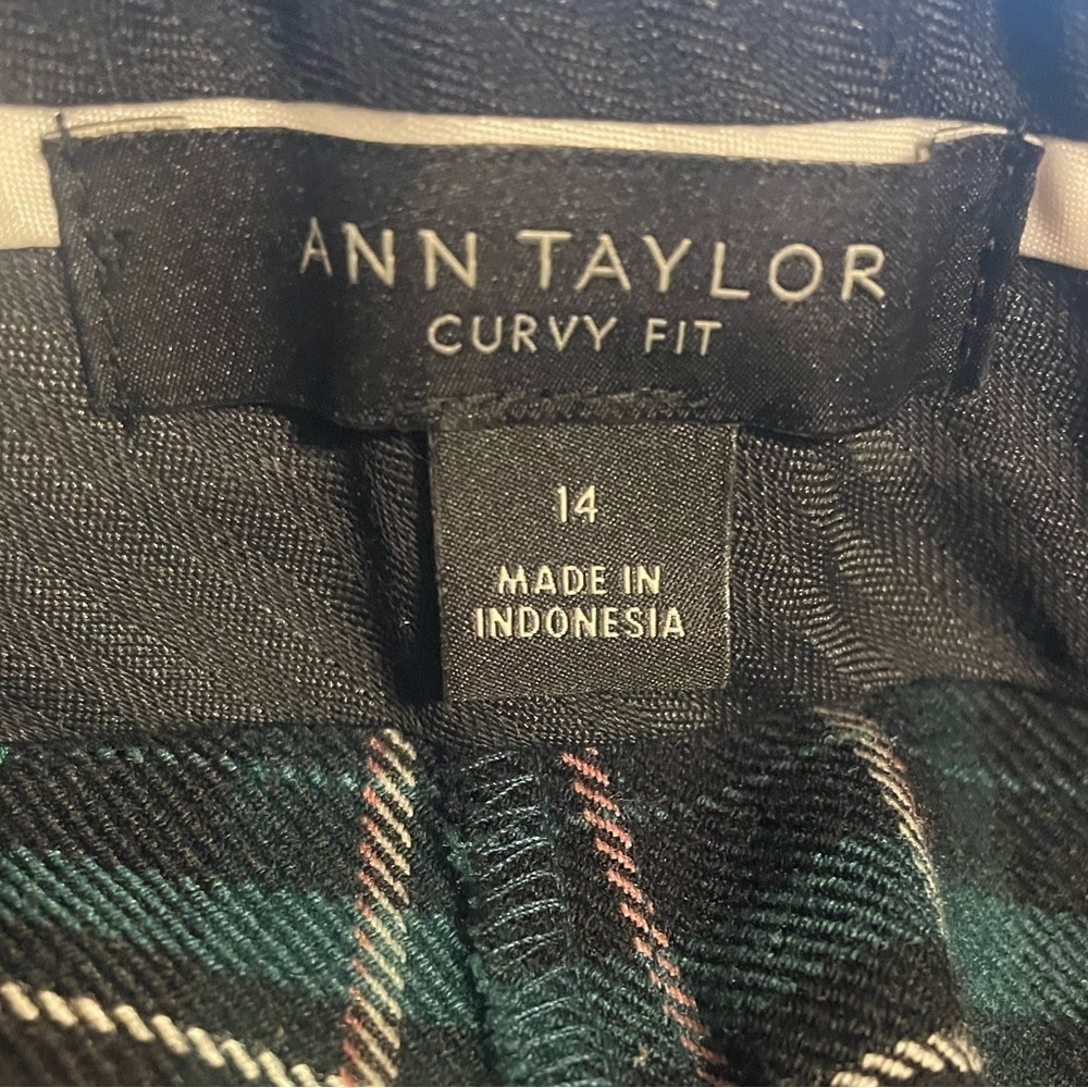 Ann Taylor Teal and Black Plaid Cropped Pants - Picture 6 of 9